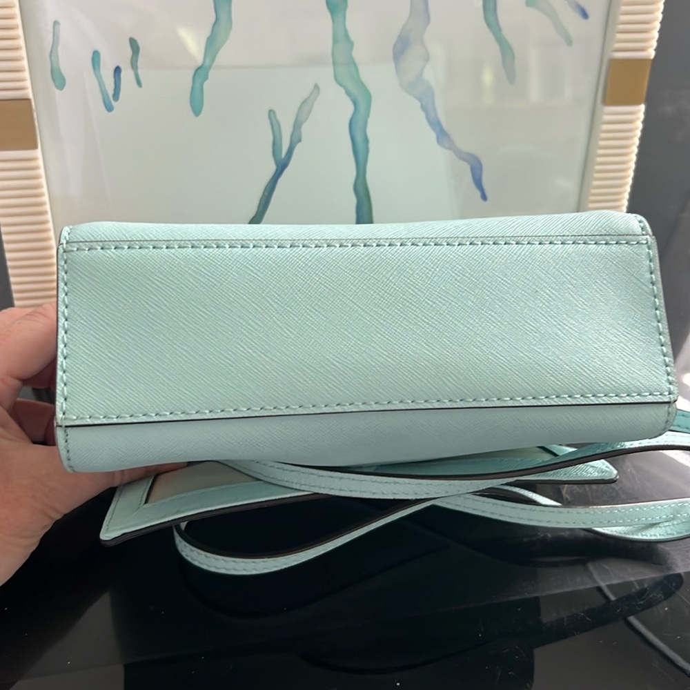 🎉Host Pick🎉Kate Spade Cedar Street Magnolia Crossbody Light Blue - Picture 4 of 16